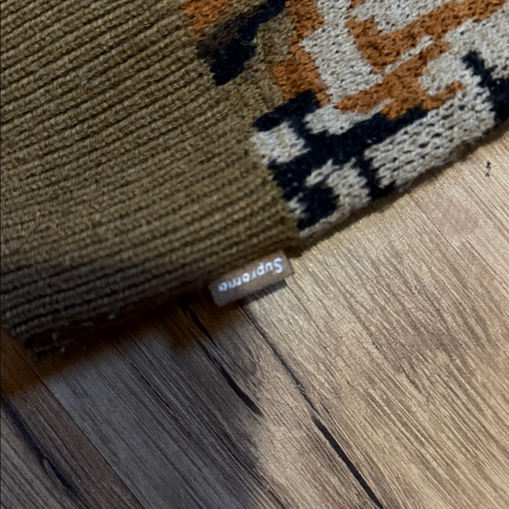 Supreme Trebark Camo Sweatshirt Crewneck - Picture 4 of 5